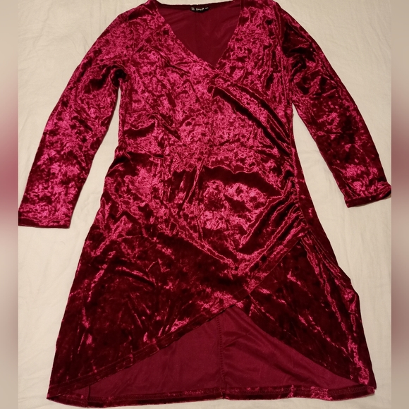 Shein Red Velvet Dress (Shein US XL size) - Picture 3 of 4
